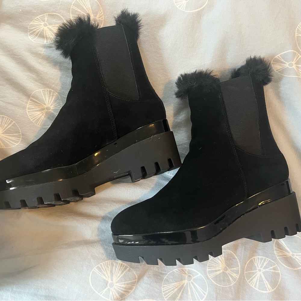 DKNY Bax-Wedge Bootie